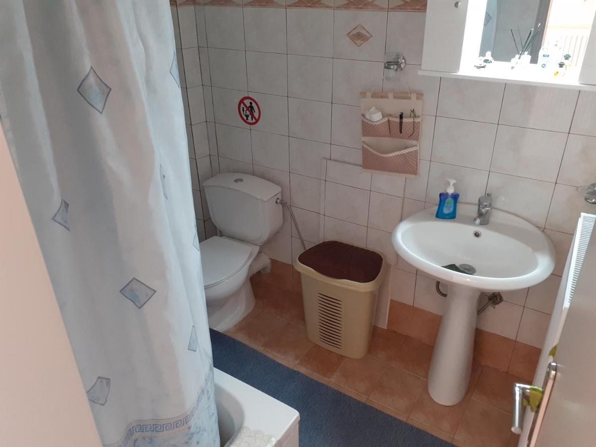 Top Floor On Villa, 3' From Center, By The Sea! Host Is Efi Kwsta Preveza Exterior foto