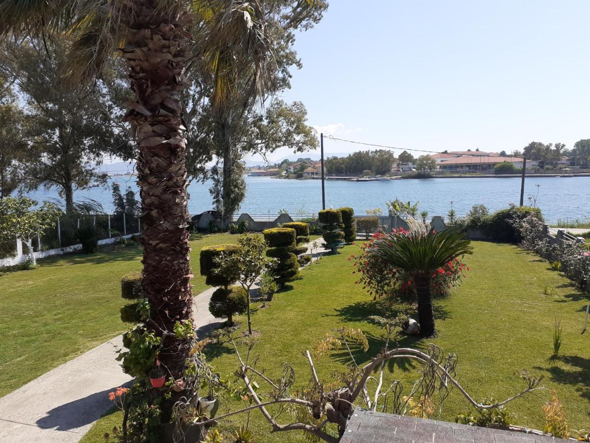 Top Floor On Villa, 3' From Center, By The Sea! Host Is Efi Kwsta Preveza Exterior foto