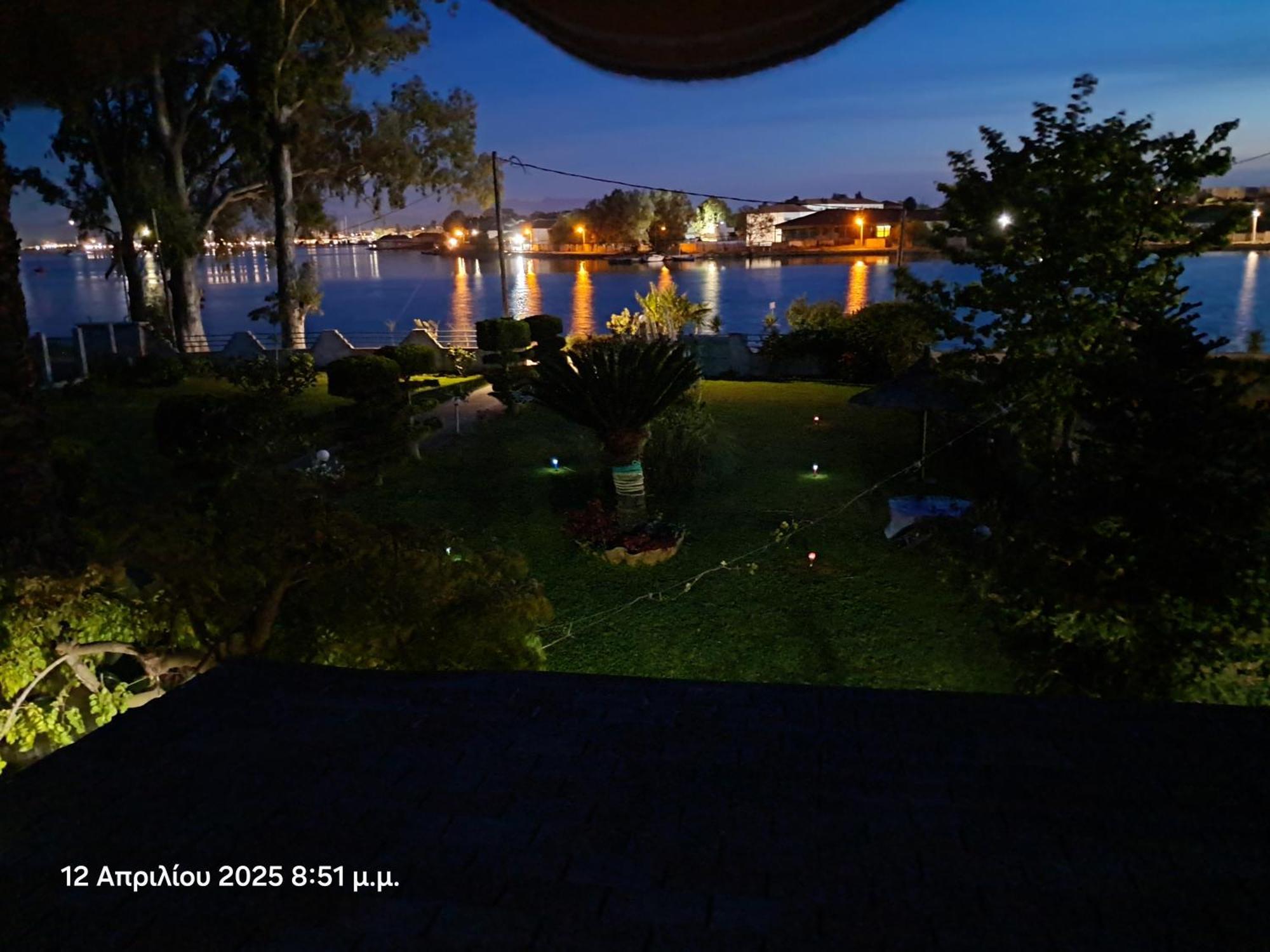 Top Floor On Villa, 3' From Center, By The Sea! Host Is Efi Kwsta Preveza Exterior foto